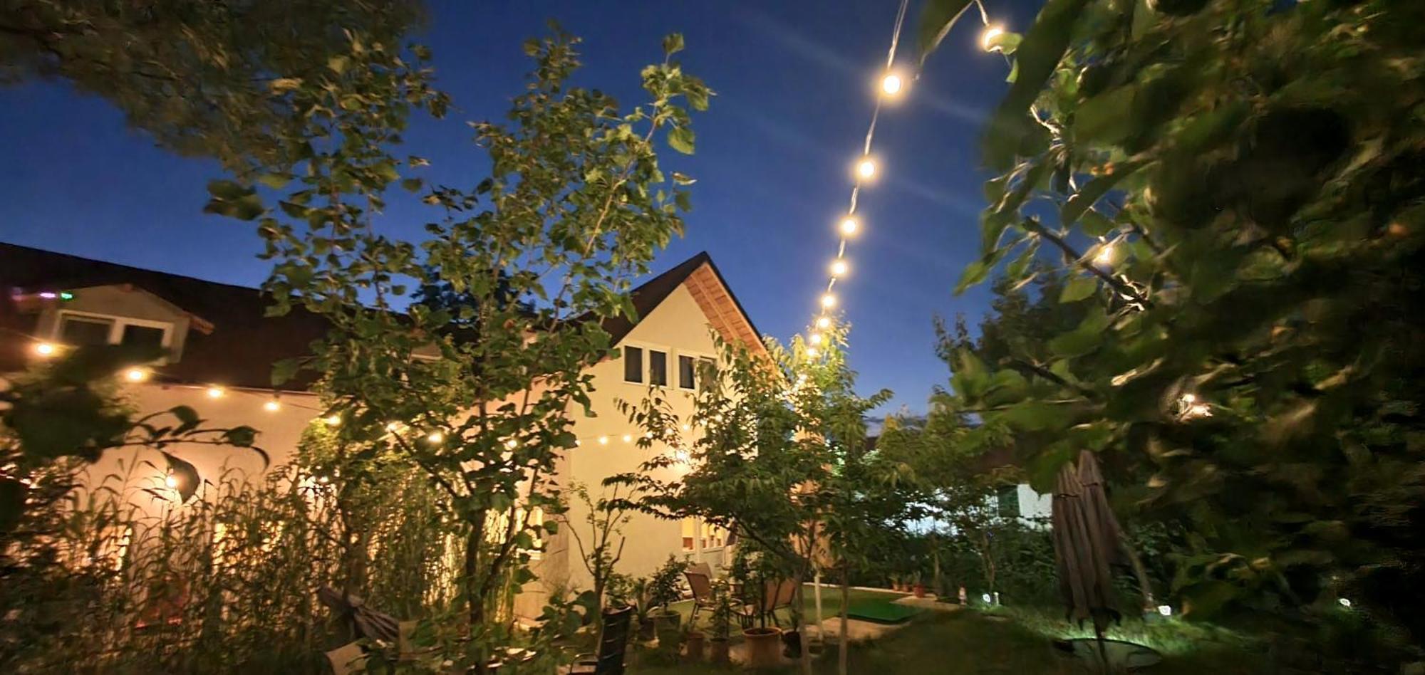 Izvorani Forest Inn מראה חיצוני תמונה